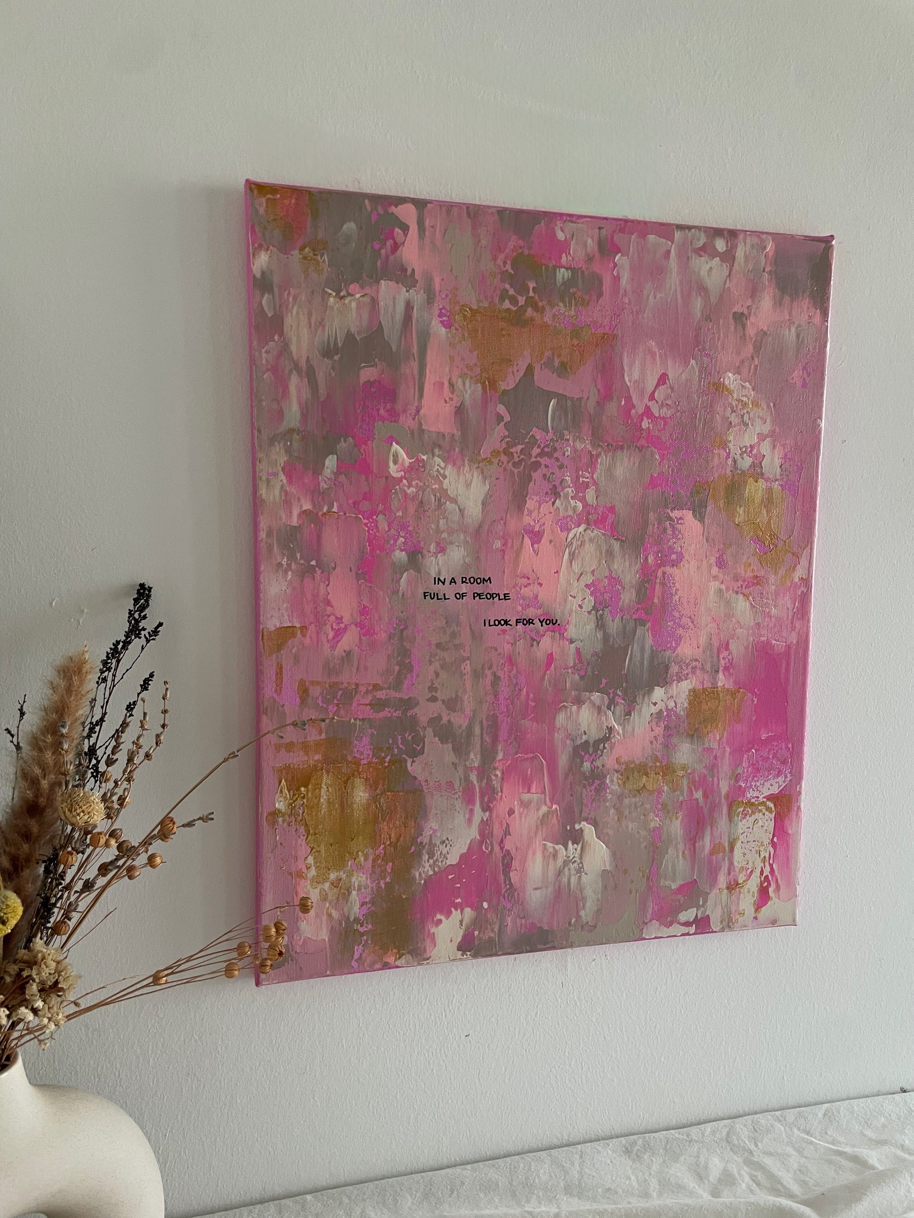 In A Room - Gold Grau