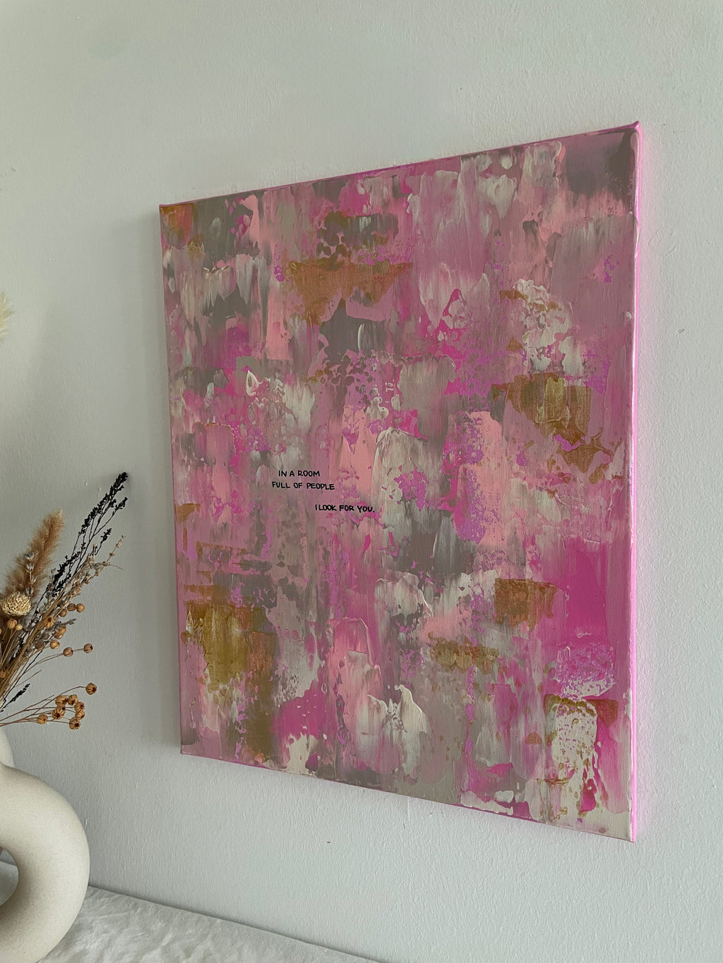 In A Room - Gold Grau