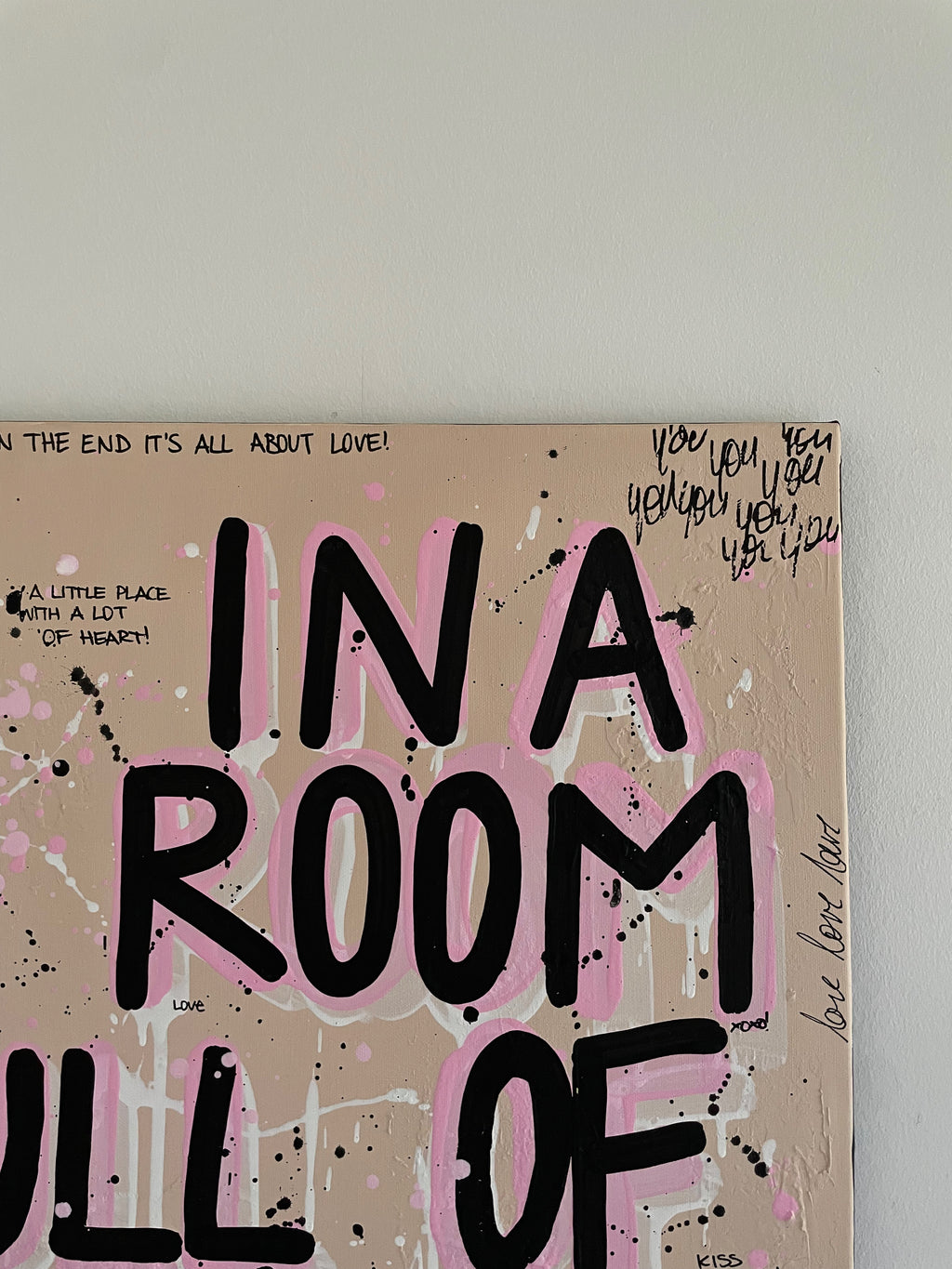 In A Room - Hoch