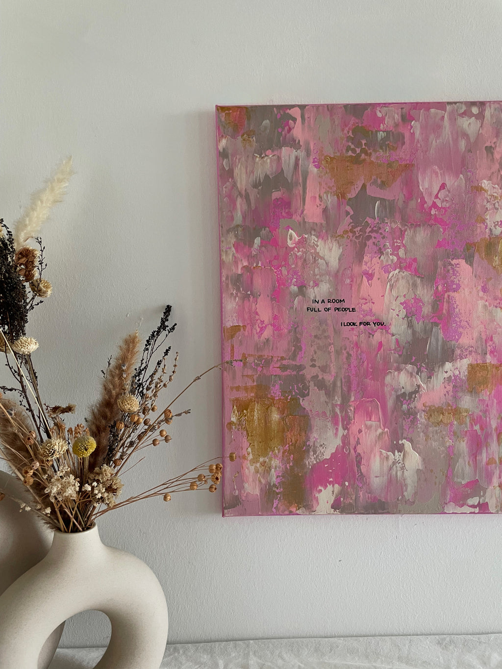 In A Room - Gold Grau